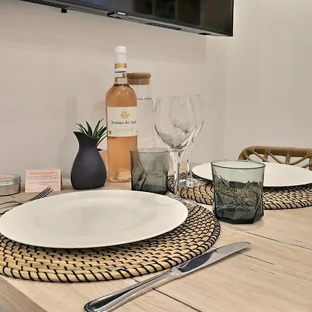 Appartement La Parenthese Aixoise - 3 Stars - Parking à Aix-en-Provence Extérieur photo